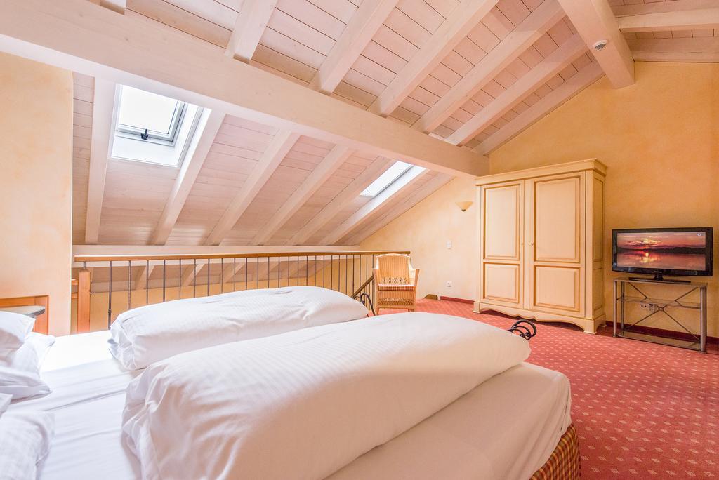 Hotel Und Landgasthof Altwirt Großhartpenning Exteriér fotografie