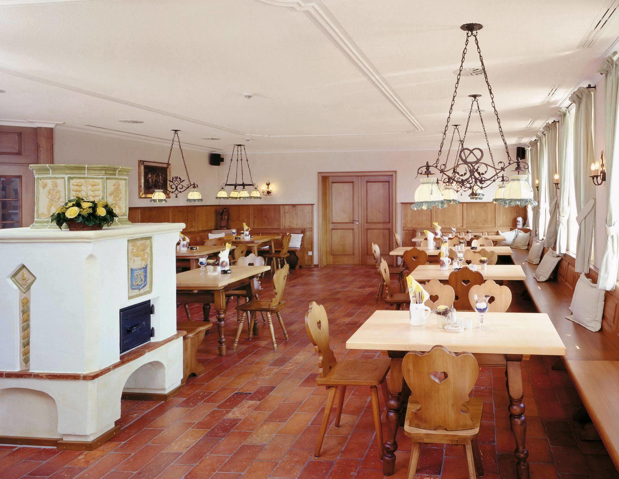 Hotel Und Landgasthof Altwirt Großhartpenning Exteriér fotografie
