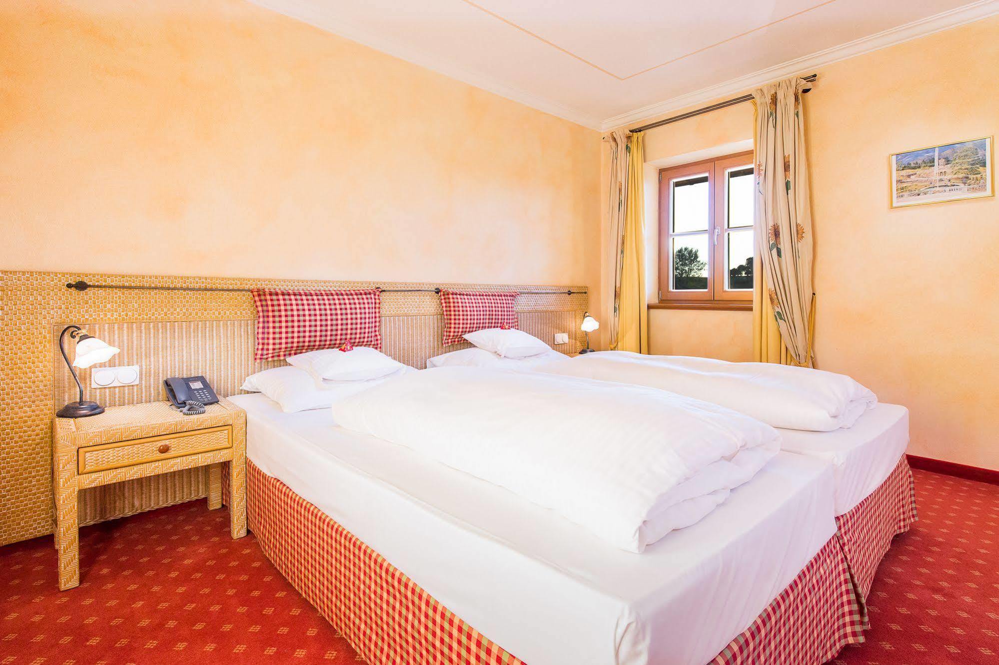 Hotel Und Landgasthof Altwirt Großhartpenning Exteriér fotografie